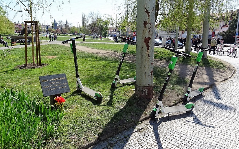 koloběžky na klárově
