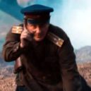 Zpátky ni krok!“ - 10 – Důstojník se plazí zpátky do zákopu – ostatní útočí – youtube
