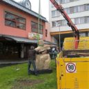Sedící figura je zpět na Novodvorské - 3 Sedici-figura-je-opet-na-Novodvorske-103