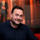 Švandovo divadlo 2019 - 3_Martin Františák v kavárně Švandova divadla_foto Jiří Vaněk_repro zdarma