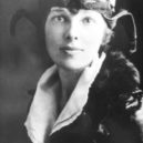 Amelia Eahartová - 3a – Fotografie Amelie na pilotním průkazu č. 6017 – wikipedie