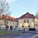 Staré Strašnice - 3b Strašnice,_Bečvářův_dvůr_viki1