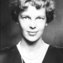Amelia Eahartová - 9 – Amelie ve večerních šatech – wikipedie