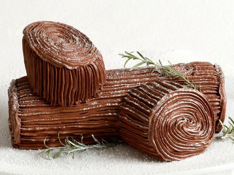 Magie vánočního polena: Ze dřeva se stal lahodný moučník. Ochutnali byste ho?