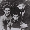 Menachem Begin - Begin v přestrojení za ortodoxního rabína s manželkou Alizou a synem Binjaminem, prosinec 1946 – wikipedie