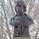 Chaloupka strýčka Toma - Busta Harriet Beecher Stoweové – wikipedia
