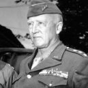 Vylodění na Sicílii 1943 - George S. Patton, velitel americké 7. armády, která jako první dosáhla Messiny – WIKIPEDIE