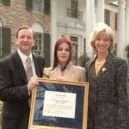 Priscilla Presley - Graceland vyhlášen jako národní kulturní památka (2006) – wikipedie