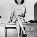 Helen Gurley Brownová - Helen Gurley Brown v roce 1964 – wikipedia