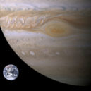 Jupiter, král mezi planetami - Jupiter ,v porovnání se Zemí