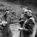 Mengele - Mengele, druhý zleva – Defense Media Network