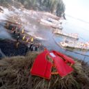 Havárie Exxon Valdez - Na likvidaci následků havárie se podílelo i americké námořnictvo – WIKIPEDIE