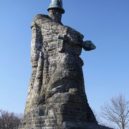 Bitva u Sudoměře - Na památku vítězství byl na bojišti v roce 1925 postaven 16 m vysoký pomník Jana Žižky, jehož autorem je sochař Emanuel J. Kodet – wikipedie