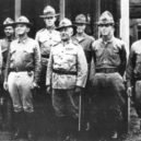 Generál Butler - Námořní důstojníci ve Veracruz. Přední řada, zleva doprava-Wendell C. Neville ; John A. Lejeune ; Littleton WT Waller, velící důstojník Smedley – wikipedia