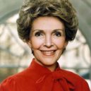 Nancy Reaganová - Oficiální fotografie Bílého domu Nancy Reagan , manželka tehdejšího prezidenta Spojených států Ronalda Reagana . – WIKIPEDIE