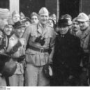 Skorzeny - Gran Sasso, Mussolini vor Hotel