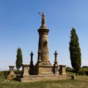Generál Benedek - Památník bitvy 1866 u Chlumu u Hradce Králové. – týden