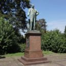 Raifeissen - Pomník F. W. Raiffeisen ve městě Neuwied – wikipdia