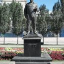 Šolochov a Tichý Don - Pomník Šlochova v v Rostově na Donu – wikipedie