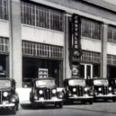 Chrysler - Před autosalonem – youtube