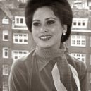 Sukarno - Ratna Sari Dewi Sukarno (1970). Wikimedia Commons.
