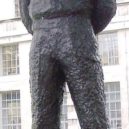 Montgomery - Socha Montgomeryho ve Whitehall , Londýn, Oscar Nemon , odhalená v roce 1980 – wikipedia