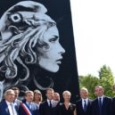 Svatý Hilarius - FRANCE-POLITICS-MARIANNE-ART