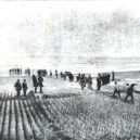 Reuter - Ukládání konce podmořského kabelu do země – přelom 19. a 20. století – archiv Václava Pavlíka