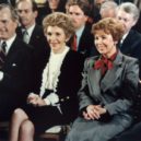 Nancy Reaganová - Viceprezident Bush, Nancy a Raisa Gorbačeva ve Washingtonu, DC, 1987 – WIKIPEDIA