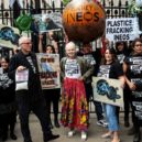 Vivienne Westwoodová - Vivienne Westwood na demonstraci v Londýně – zimbio