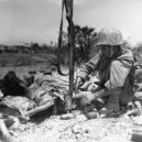 Bitva o Okinawu 1945 - Zdravotník (nebo chcete-li paramedik) americké armády na Okinawě –
