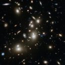 Einstein a Eddington - Galaxie v Hubblově teleskopu