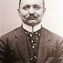 Před 140 lety přišel na svět vládní rada Vaňásek – předobraz rady Vacátka - 1-vrchni-rada-josef-vanasek-muzeum policie čr–1-300x428p0