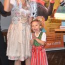 Marmeládová královna Blanka Milfaitová pokřtila knihu - Blanka Milfaitová při křtu své knihy