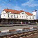 SŽDC navrhuje výrazné zpomalení rychlosti vlaků od roku 2019. Komu se to nelíbí? - Pečky,_nádraží ŠJů