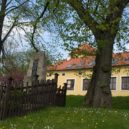 Kolodějští chtějí zachování okružní křižovatky, podepisují petici - Kolodeje radnice_zdroj web MC Kolodeje