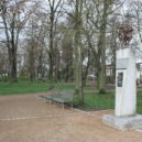 Úředníkům v Dobřichovicích vadí močící občané, sledují je z oken - Park_Dobrichovice_5187