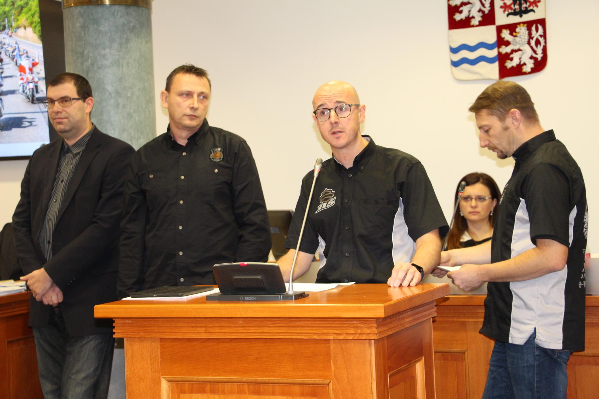 Středočeský kraj schválil 10 milionů na propagaci Harleye. Opozice měla námitky