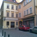 Praha 7 opravuje „zapomenuté“ zchátralé byty. Dělá z nich dostupné bydlení pro mladé i seniory - praha 7 a
