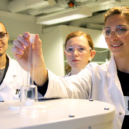 Křest knihy – Dynamická rovnováha na dosah? - veda, vědkyně, vědec, chemie