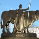 Na Karlovo náměstí se vrátil cestovatel Roezl. Jeho pomník vznikl tak trochu omylem - 8A chov