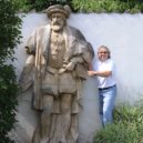 Dalibor Janda - Dalibor Janda na své zahradě v Třeboradicích 1 – foto