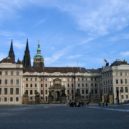 Nejpozději dnes musí být na úřady doručeny žádosti o voličské průkazy - Prazsky_hrad_z_Hradcanskeho_2006