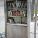 Vestec u Prahy – knihovničky na autobusových zastávkách - Vestec – Autobusová zastávka 4