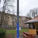 Moderní lampy zatím stojí v Praze 2 - chytra_lampa praha 2