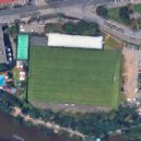 Místo fotbalového hřiště by měla být v Praze 5 prodloužená náplavka s byty - Fotbalové Hřiště Praha 5 Erpet Golf Centrum