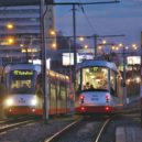 Tramvaje prochází modernizací, jsou v nich nové lavičky - tramvaj tramvaje modernizace praha facelift
