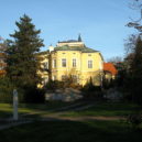 Zámek a park v Dolních Počernicích - Zámek Dolní Počernice