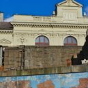 Jeřáby sundávali železniční most na Negrelliho viaduktu - Negrelliho viadukt železniční most Praha 8 Karlín