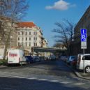 Jeřáby sundávali železniční most na Negrelliho viaduktu - Negrelliho viadukt železniční most Praha 8 Karlín